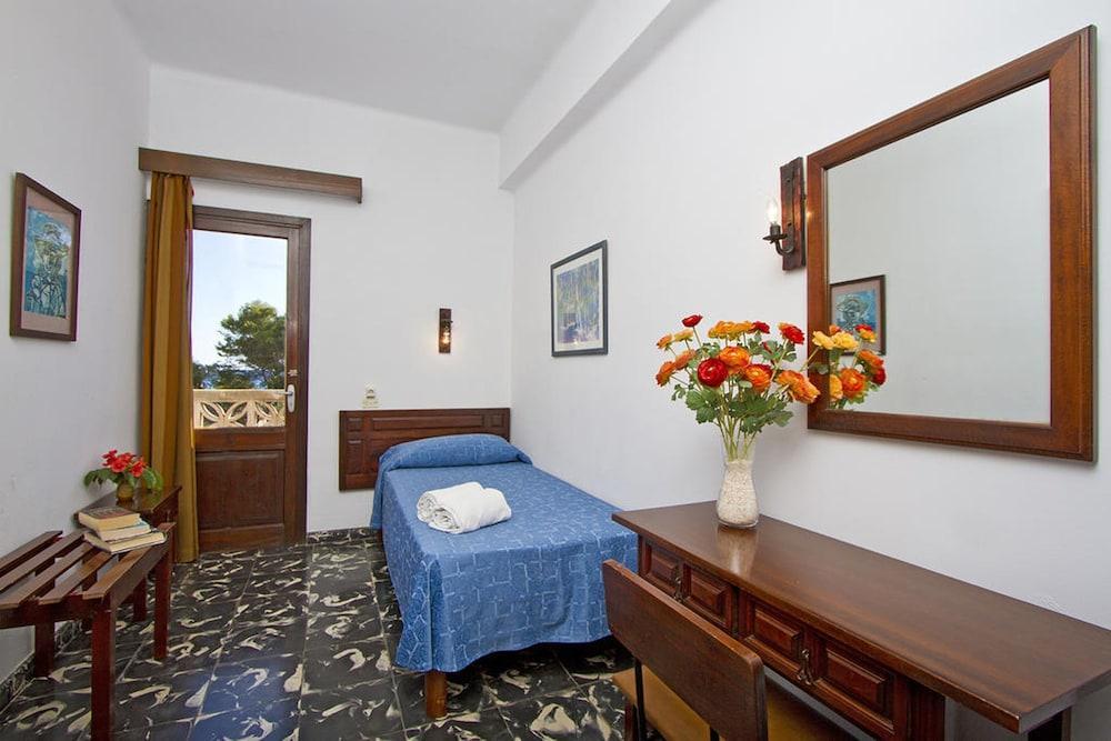Boutique Hotel Oriola Cala San Vicente  Bagian luar foto