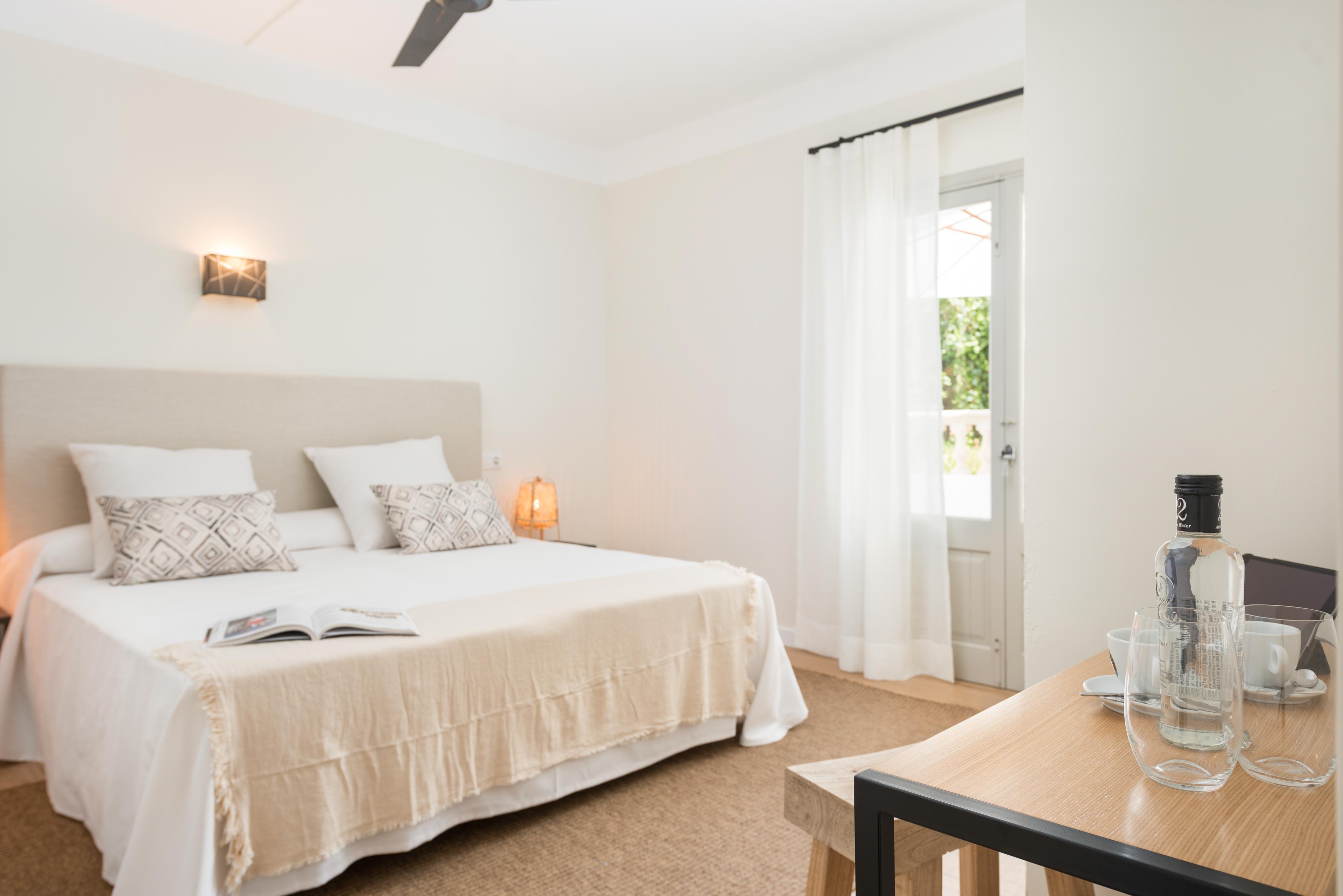 Boutique Hotel Oriola Cala San Vicente  Bagian luar foto