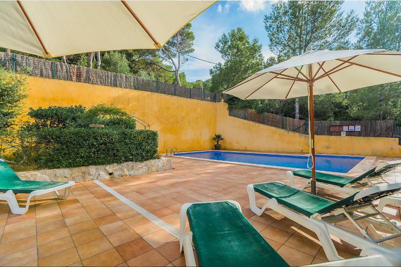 Boutique Hotel Oriola Cala San Vicente  Bagian luar foto
