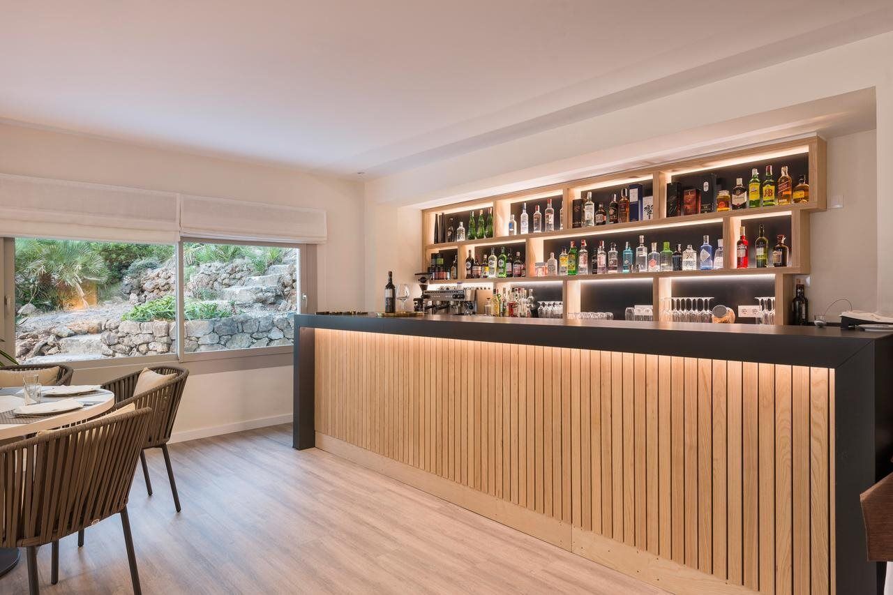 Boutique Hotel Oriola Cala San Vicente  Bagian luar foto